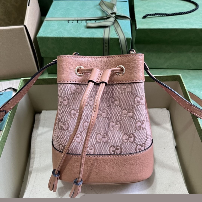 G*u*i bucket bags
